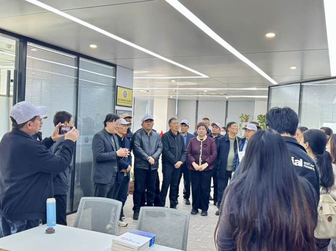 义乌市社会组织总会赴嘉兴市高新技术企业协会考察交流