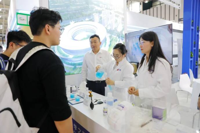 卫星化学携“卫芯”品牌亮相第33届生活用纸国际科技展览会
